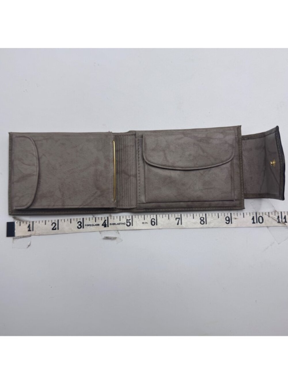 Buxton Heiress Top Grain Cowhide Leather Wallet Bifold Floral Embossed Flap Beig - Picture 13 of 13